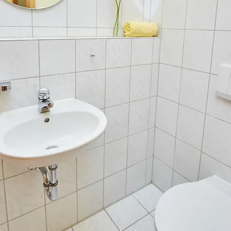 アパート M. Schmidt *